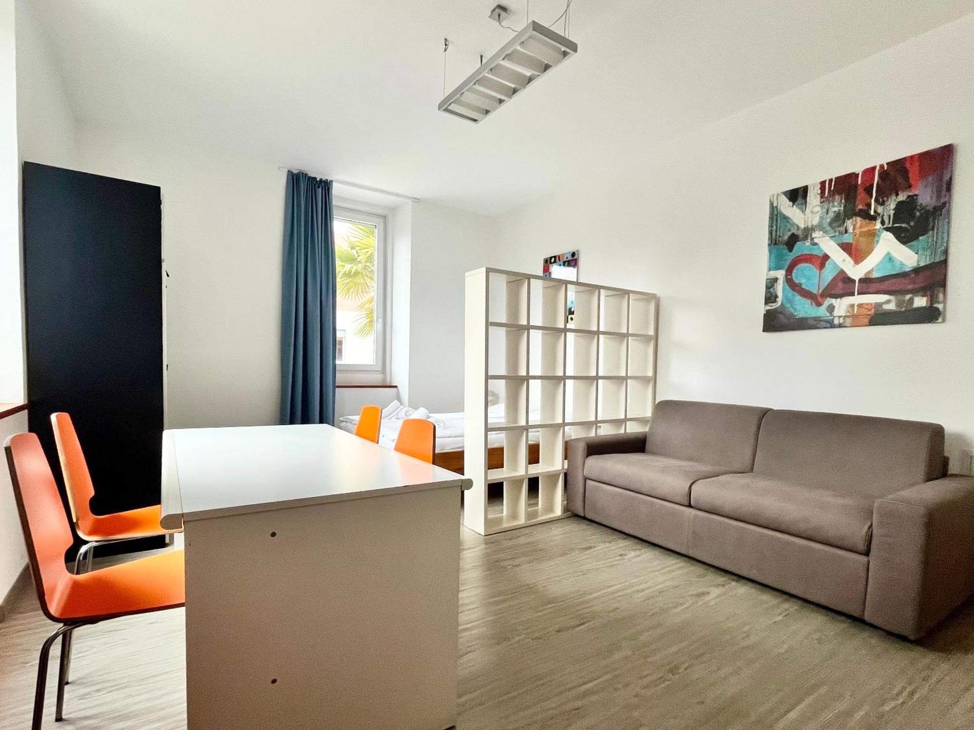Guesthouse University By Lr - Self Check In Lugano Exterior foto