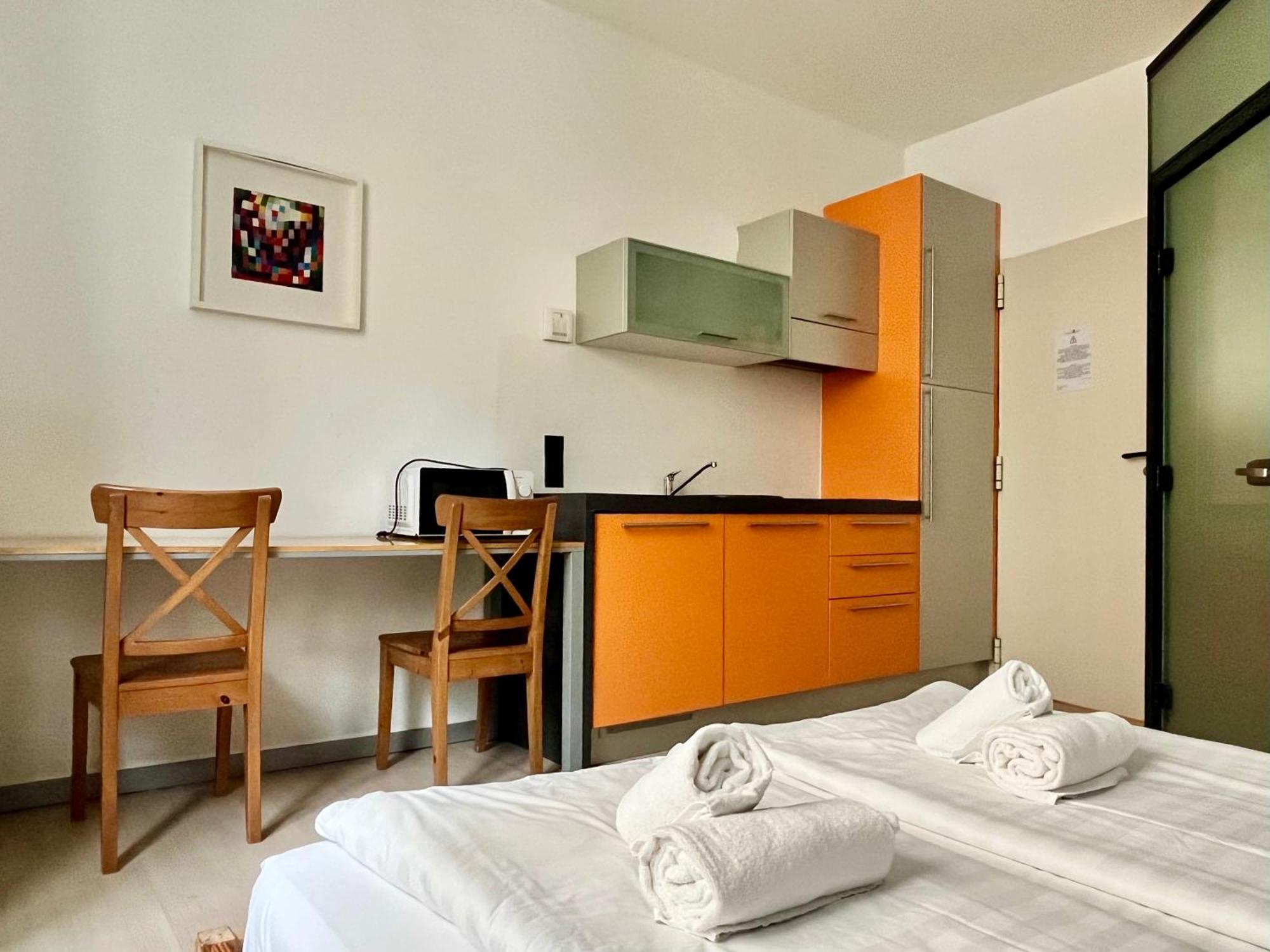 Guesthouse University By Lr - Self Check In Lugano Exterior foto